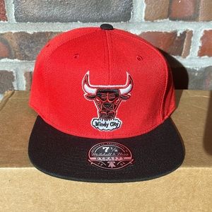 ✨Mitchell & Ness Chicago Bulls✨